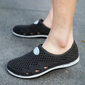 

Summer Leisure Mens Flats Beach Shoes Sea Non-slip Breathable Hole Shoe Slippers Men's Gladiator Sandals non-slip Beach Shoes