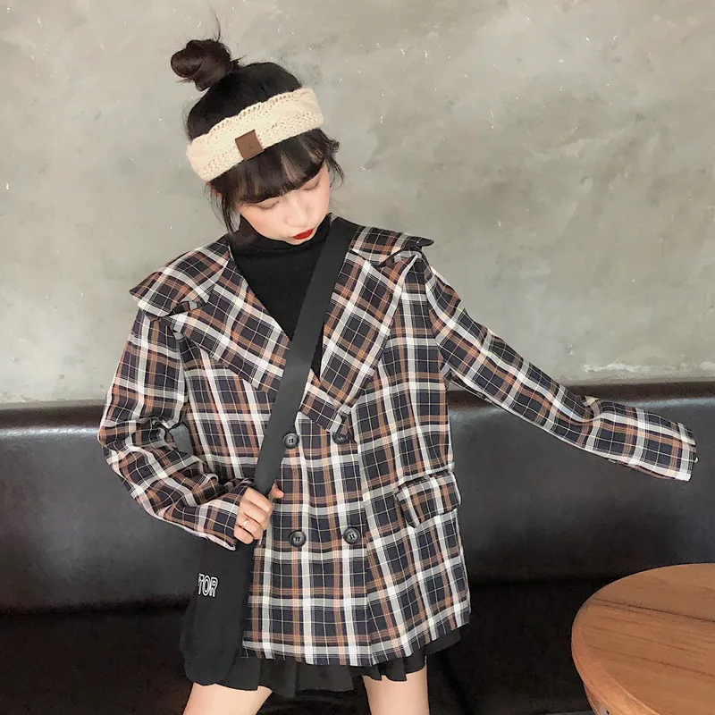 

Photo Shoot ~ 2019 Most New Style Fashion Navy Collar Embroidered Letters Contrast Color Pattern Suit Coat