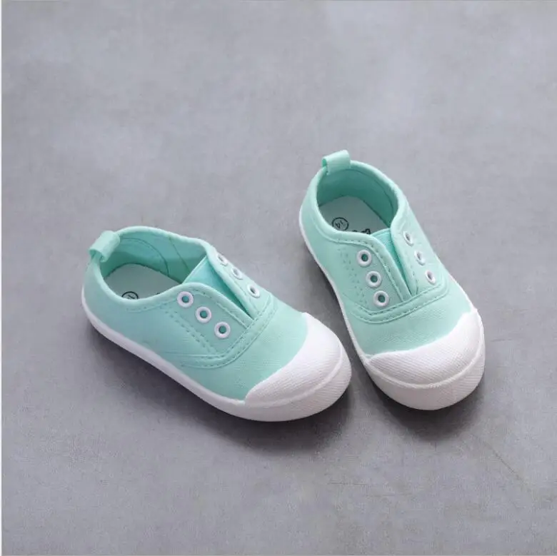 

Hot Spring New Korean Portable Children's Walking Shoes Canvas Shoes Candy Color Children