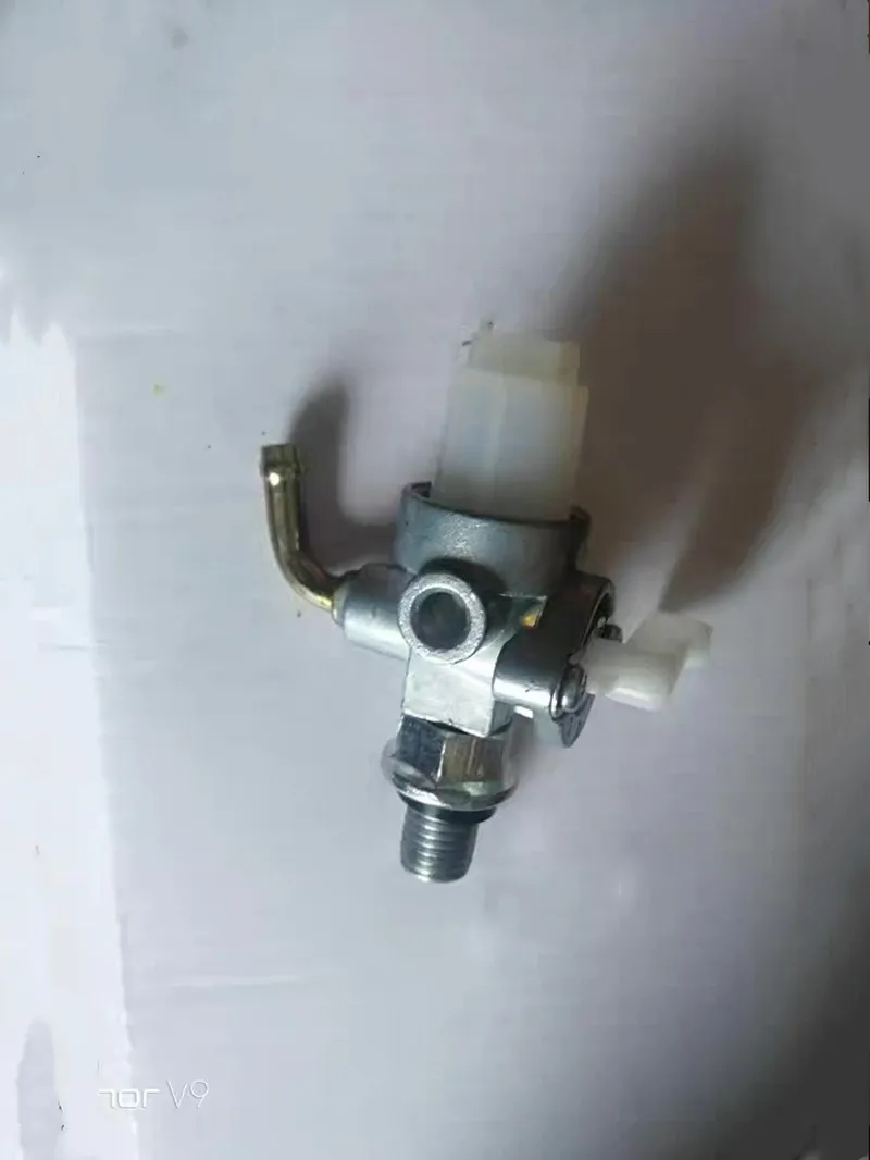 EC08/10/12 Fuel Valve Tank Switch For Subaru Robin EC08 EC10 EC12 Petrol Engine Oil switch | Инструменты