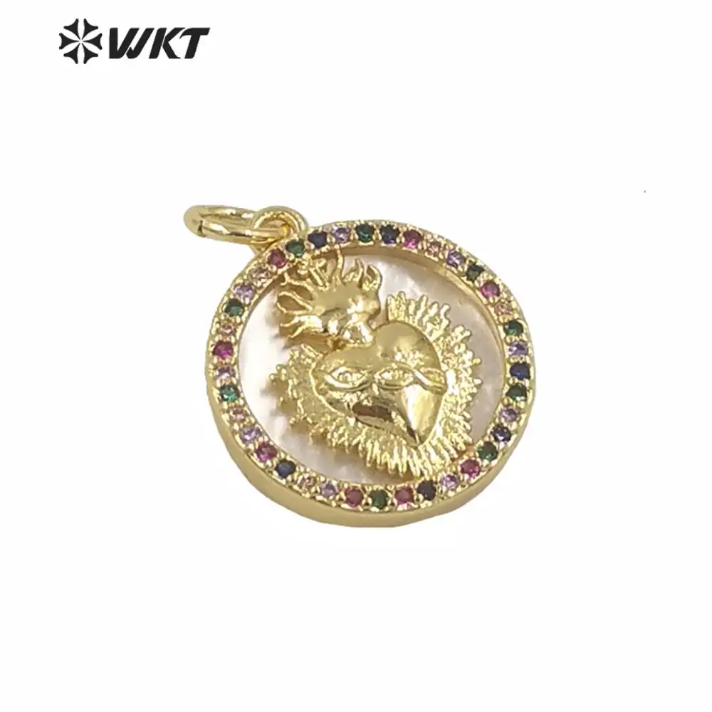 

WT-MP167 Very Hot Sales 18K Gold Electroplated Shell Love Mop CZ Charms Setting Heart Women Religious Pendant