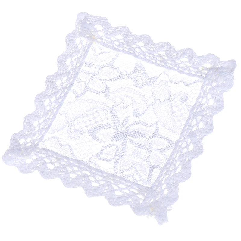 Красиво миниатюрная мебель украшение белый вязаный стол столовые приборы для 1:12