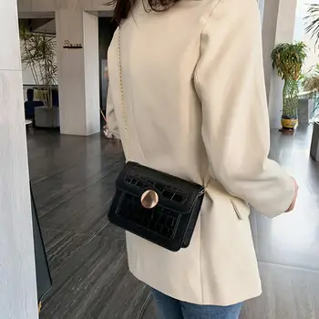 

Classic PU Leather Handbags Shoulder Messenger Bag Women Leather Retro Small Chain Crossbody Bag for Vacation and Travel