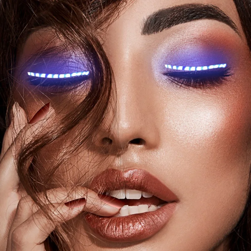 

LED Light False Eyelashes 1Pair Waterproof Unisex Shining Charming Eyelashes Makeup False Eyelashes For Party Club Bar Halloween