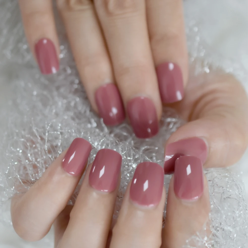 

Quality UV GEL Press On Finger Nails Bean Red Gorgeous Shiny Pretty Surface with Glue tabs on back