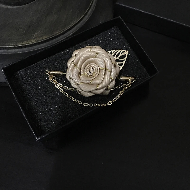 Flower Brooches Для мужчин Для женщин Ленточки нагрудные галстук-бабочка на булавке брошь на свадьбу, костюм вечерние пальто куртка сплав розы Цепи Броши со стразами для корсажа - Цвет: Flower Brooches