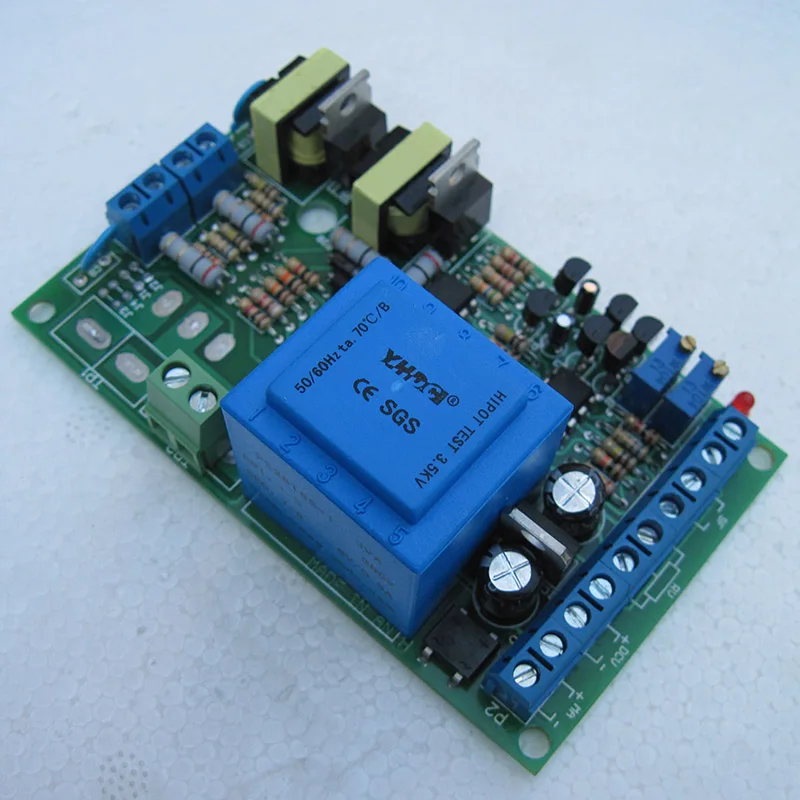 

Trigger AT3801-1 1-5V 4-20mA Controls 0-380V Single Phase Thyristor Phase Shift Voltage Regulation