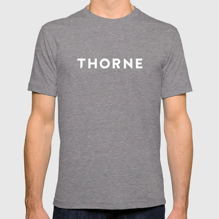 Белая футболка с логотипом Thorne