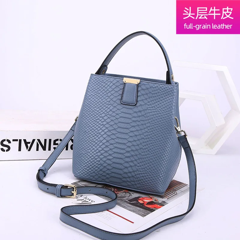 

Trend of AutumnHot-selling Head-layer Genuine Leather Bag High-end Crocodile-pattern Fashion Baitao One-shoulder Skewed Barrel