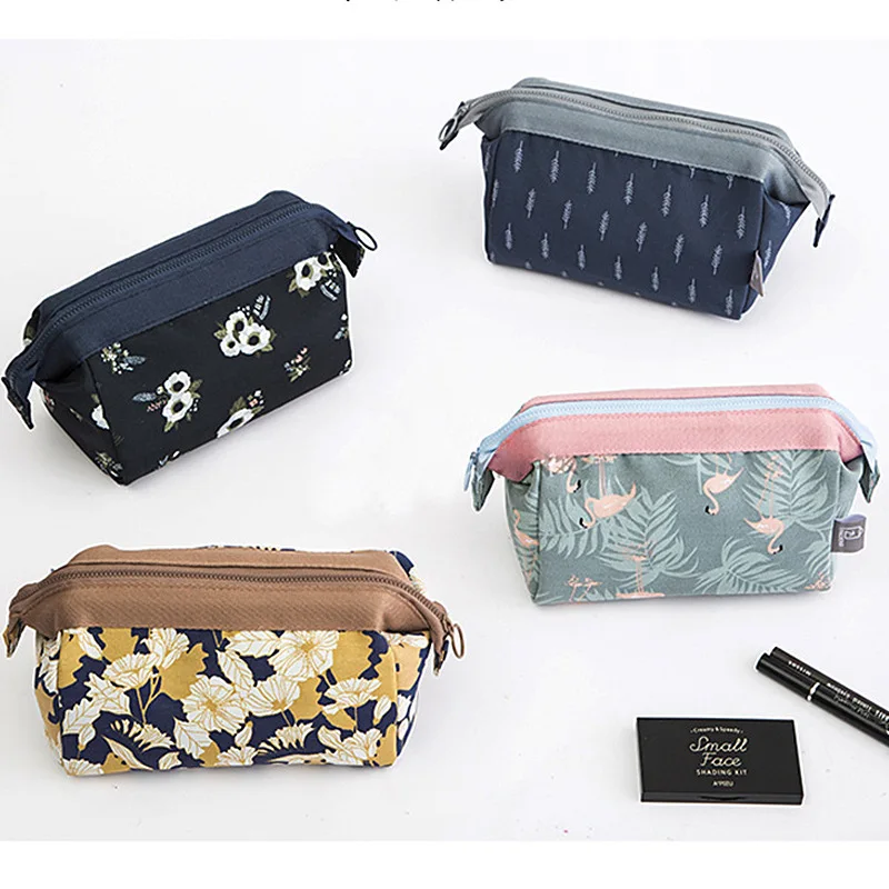 

Multi-functional Stereo Large-Volume Steel Wire Travel Debris Face Mask Storage Bag Women's Steel Frame Washed Cosmetic Bag