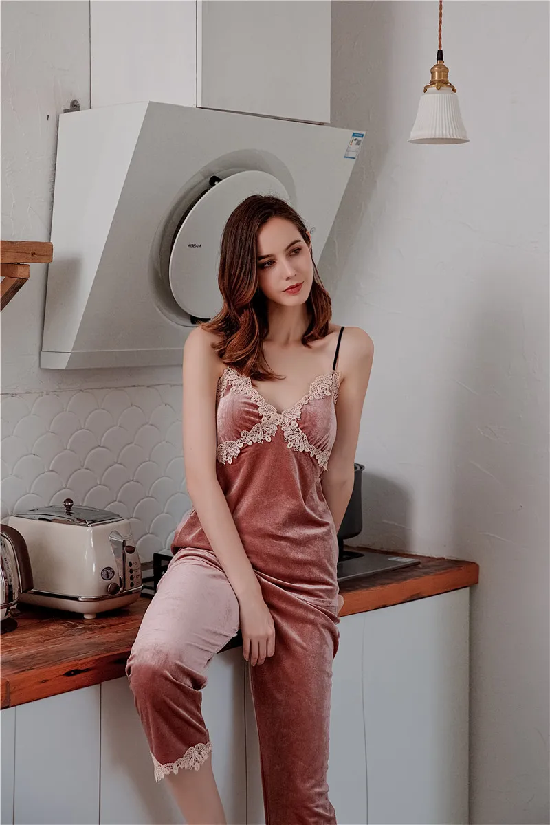 11946313644_1992033555