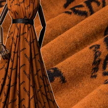 Новинка; кашемировый материал; сезон осень-зима; шерстяная Жаккардовая юбка с надписью; трикотажная бархатная ткань; Высококачественная модная ткань на заказ