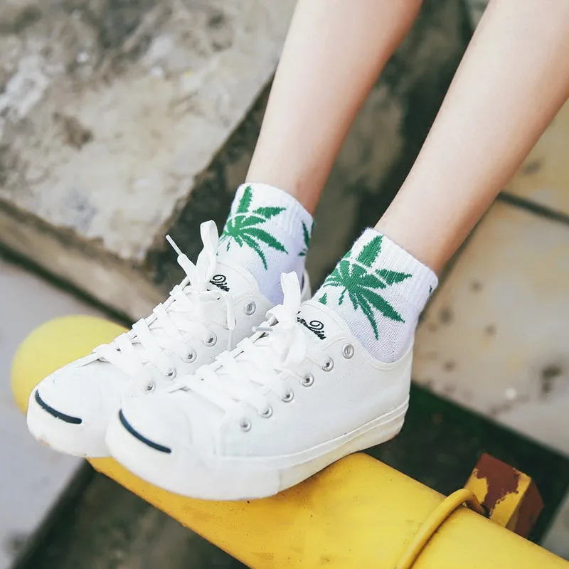 

Fashion Maple leaf Socks Men Harajuku Skateboard Hip Hop Maple Leaf Socks mens Street Boat Socks Weed Hip Hop Women Short Socks