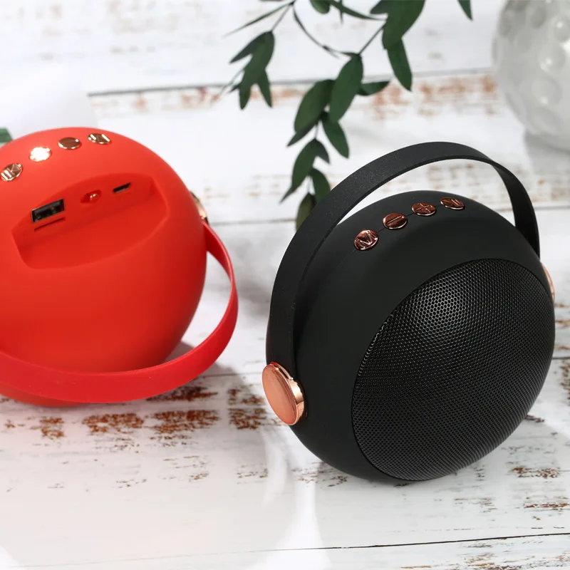 Новое поступление изысканный Bluetooth мини Динамик с Портативный ремешок из матовой кожи Металлические Беспроводной музыкальный ящик Поддержка TF карта USB диск