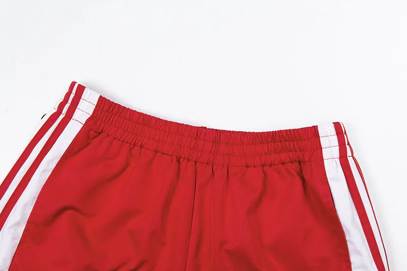 Summer new women's four-button slit striped casual shorts