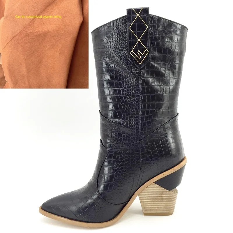 black in pigskin Модные женские ботильоны из тисненой микрофибры; ковбойские ботинки с острым носком в западном стиле; женские ботинки до середины икры на массивной танкетке; Подиумные - Цвет: black in pigskin