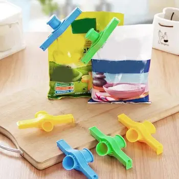 

Creative Reuseable Bag Clip Snack Fresh Food Storage Sealing Kitchen Mini Vacuum Sealer Food Clip With A Cap Type Spray Nozzle