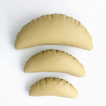 

Pillow Photo Props Stying Professional Studio Unisex Baby Posing Crescent Shape Fashion Decoration PU Leather Newborn Solid