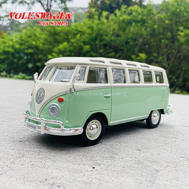 Maisto 1:25 フォルクスワーゲン VAN SAMBA シミュレーション