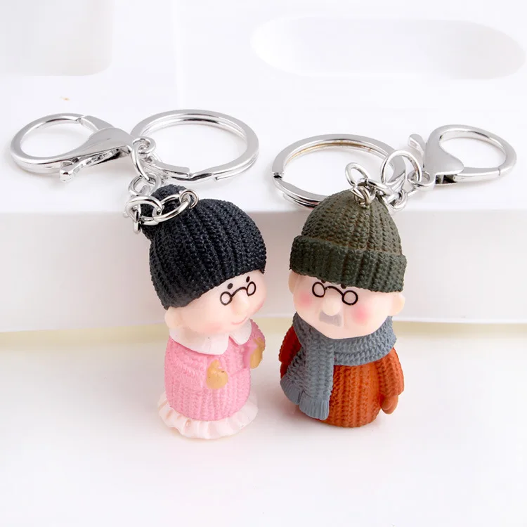 В настоящее время доступны бутик ключ аксессуары маленькие подарки милый мультфильм Пары мальчиков и девочек аниме креативный брелок