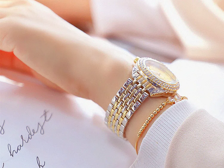 11699808953_381868954