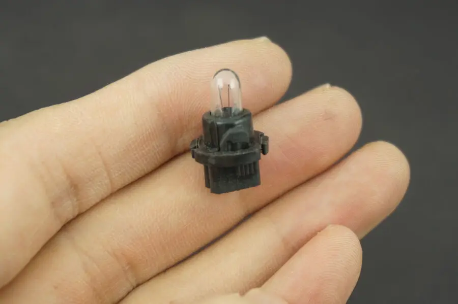 10PCS Universal Auto Car 12V 1.4W T5 instrument panel light bulbs & holder lamp holder lamp bulb holder lamp base