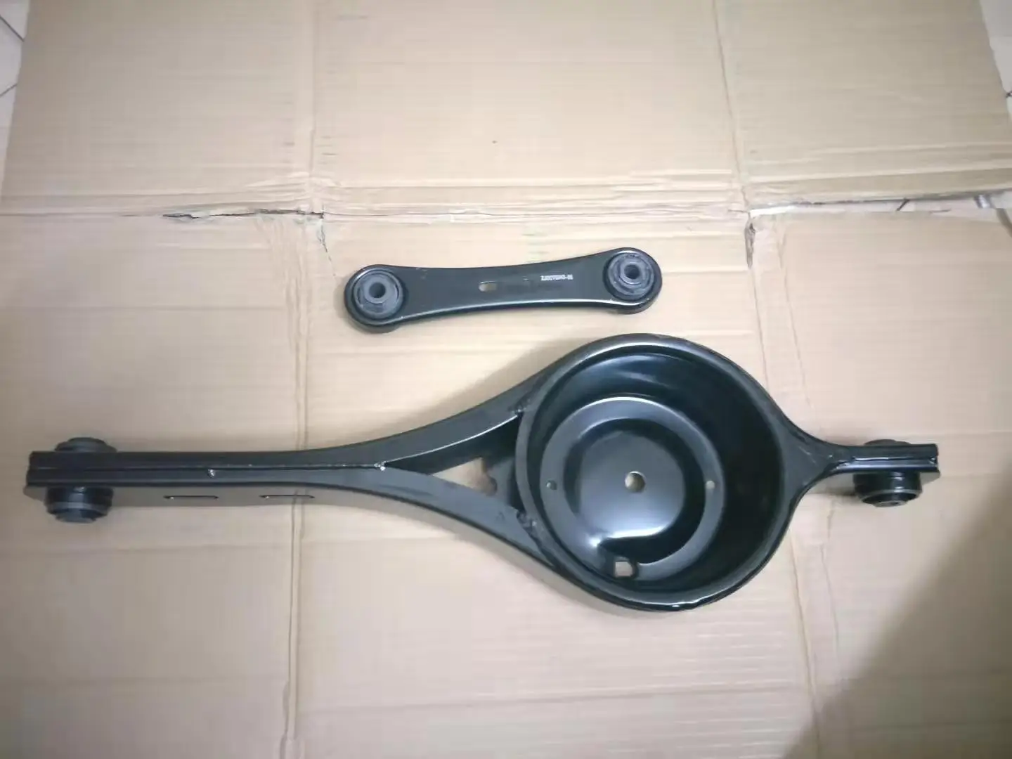 Задняя Нижняя подвеска для Volvo S60 S80L XC60 V60 31262439 31429120