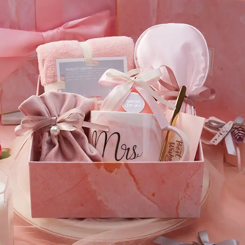 gifts for girlfriends mom birthday