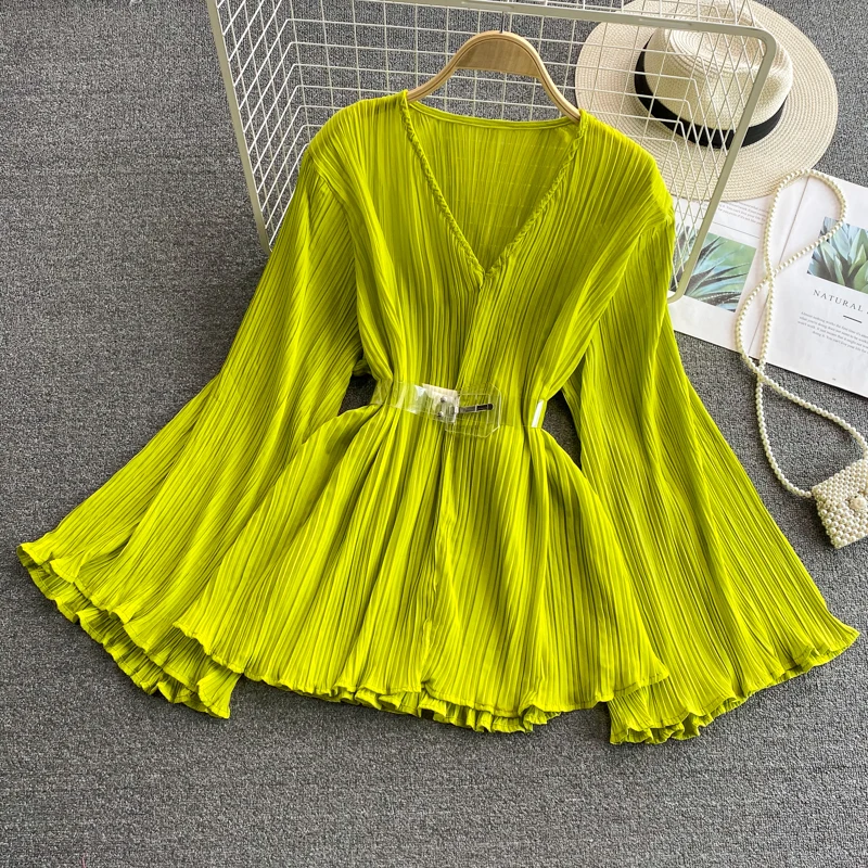 

2021 spring new style V-neck loose chiffon shirt with waist waist super fairy and thin temperament flared sleeve top