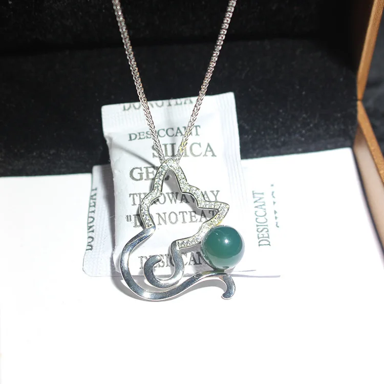 

No. 82 Cartoon Cat Blue Amber Blue Silver Pendant Fashion Cute Shandong Tianjin Guangzhou Henan Hebei