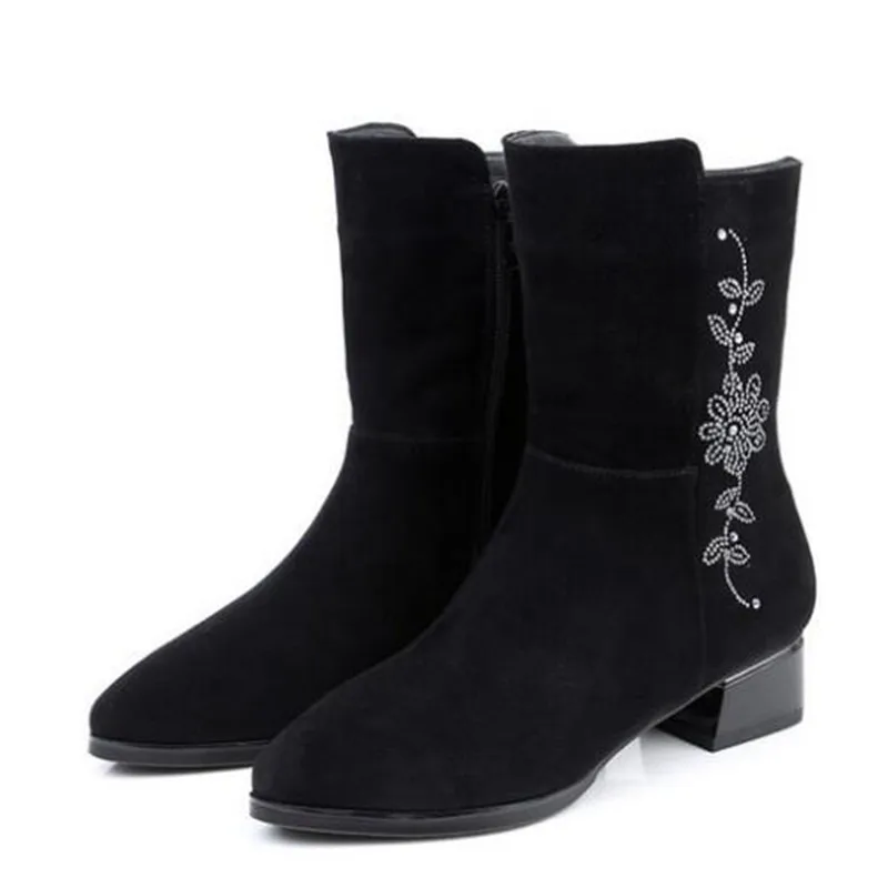 black winter boots Матовая овечья кожа; стразы; сезон осень-зима; модные ботинки; зимняя обувь; женские ботинки; черные ботинки размера плюс 32-44 - Цвет: black winter boots