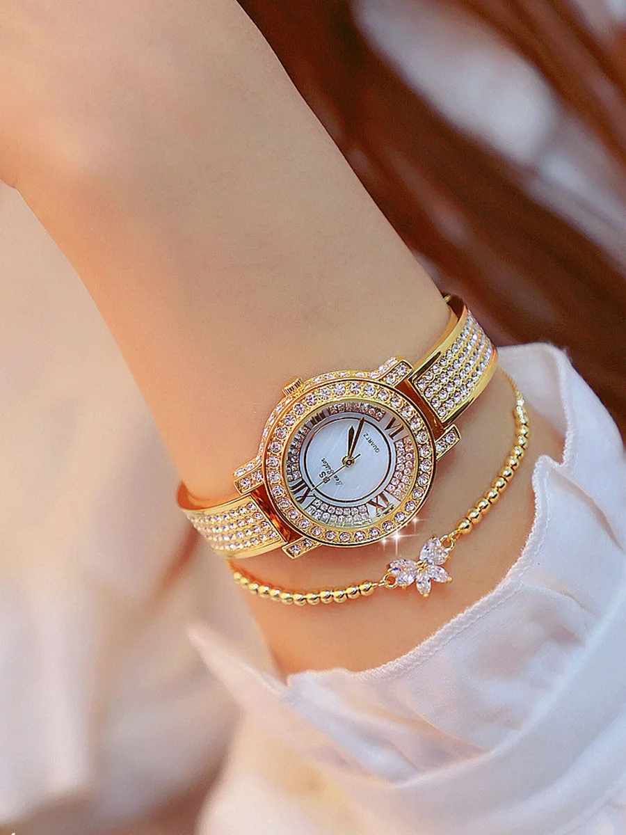 

-Style Full of Crystals Watch Diamond-embedded Watch Rome Style Stainless Steel Belt Quartz Watch Students Watch