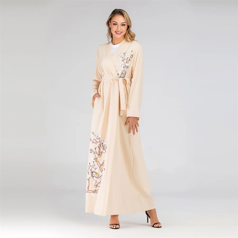 Siskakia Цветочная вышивка кэжуал Kimonos элегантные мусульманские женские кафтаны & Jubah Арабская, Дубай турецкий исламский открытый abaya черный