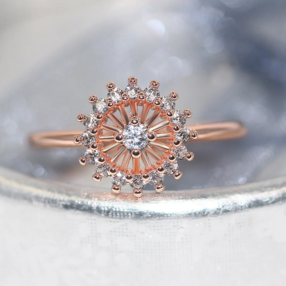 

Exquisite Romantic Hollow Flower Crystal Ring Cocktail Party White Zircon Women's Ring Wedding Band Engagement Ring Jewelry