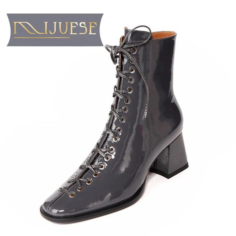 

MLJUESE 2021 women soft ankle boots cow leather lace up boots winter short plush square toe high heels women boots
