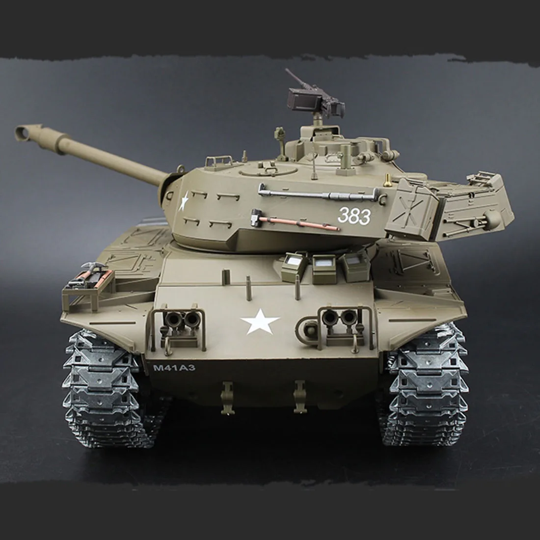 1:16 Американский Уолкер бульдог A41A3 светильник Танк 2,4 г модель дистанционного управления Военный танк со звуковым эффектом дыма