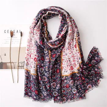 

New quality Lady cotton material scarf 2020 Autumn and winter Luxury brand Cotton silk scarves Fashion women's Print beach shawl