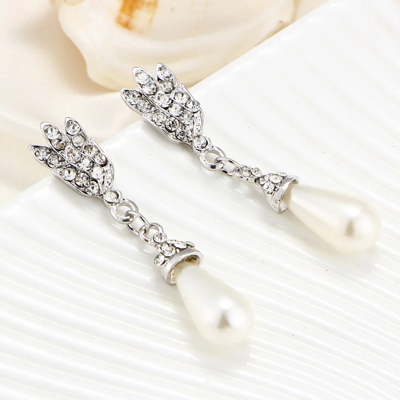 3724556771_793437558