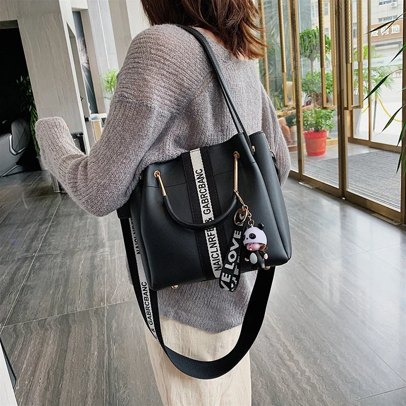 

Popular Bag Women's 2019 New Style Broadband Contrast Color Crossbody Bag Korean-style Versatile Large Capacity Hand Bucket Bag