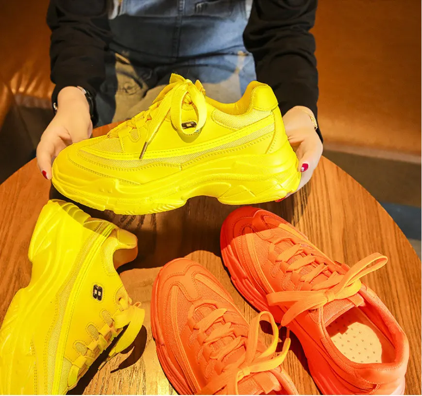 Сезон осень-зима; Дизайнерские кроссовки; женская повседневная обувь на платформе; модные кроссовки на платформе; Повседневная обувь желтого цвета; ботинки с массивным каблуком