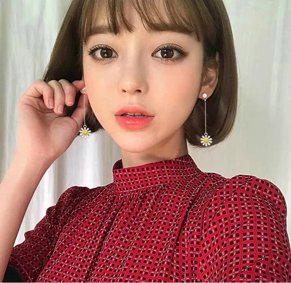 Temperament beautiful flowers stud earrings fashion metal stud earrings female sunflower flowers stud earrings for woman Jewelry Elegant Gift (3)