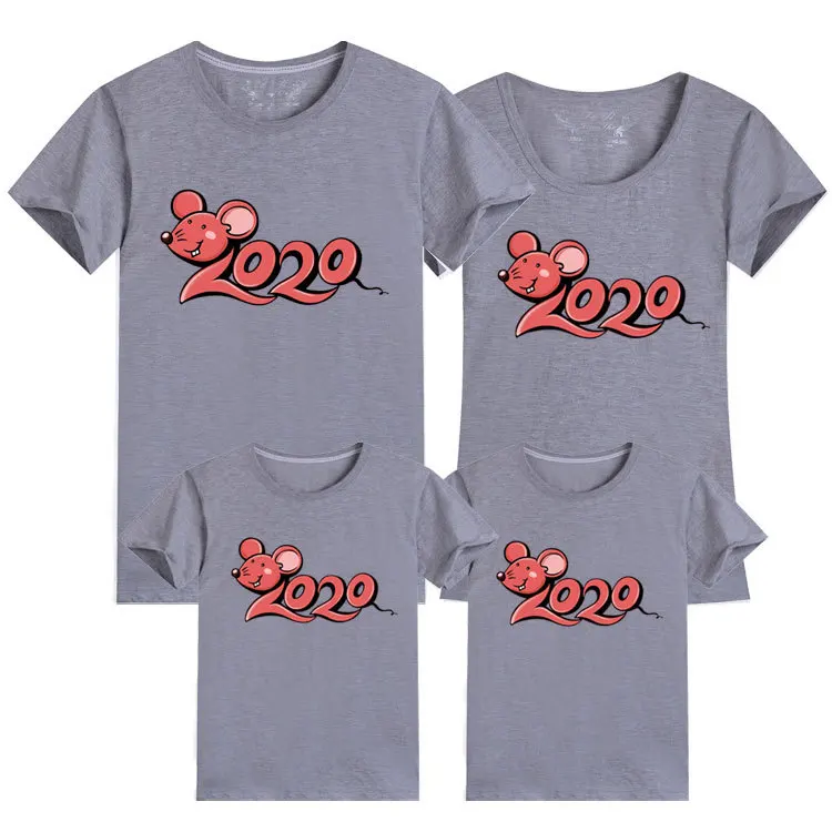 LOOZYKIT New Year Family Matching Clothes Summer Print T-shirt Mommy and Daughter Father and Son Clothes Family Look - Цвет: Gray