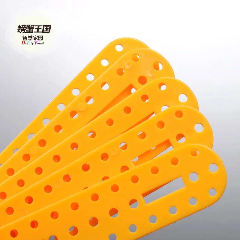 

Crab Kingdom Idy Model Science And Technology for Making Accessories Small Car Robot Curved Bar Curved Bar Plastic Strip 1107