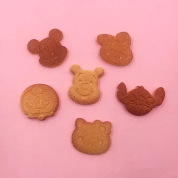 

30Pcs Miniature Cartoon Resin Biscuit Flat back Cabochons DIY Simulation Fake Food For Dolls Accessories Kitchen Play Toys