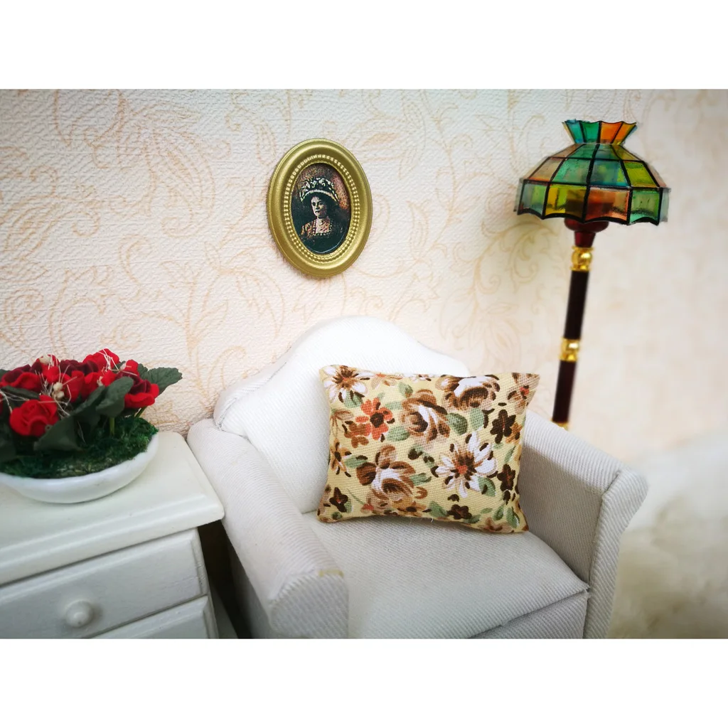 2pcs Beige Floral Cushion Pillow For 1/12 Dollhouse Sofa Bed Accessory Decor
