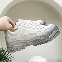 Новинка; модная обувь с перфорацией типа «броги» из искусственной кожи; мужская обувь на толстой мягкой подошве в британском стиле на платформе; мужская обувь на плоской подошве в Корейском стиле; I2-08 обувь, увеличивающая рост