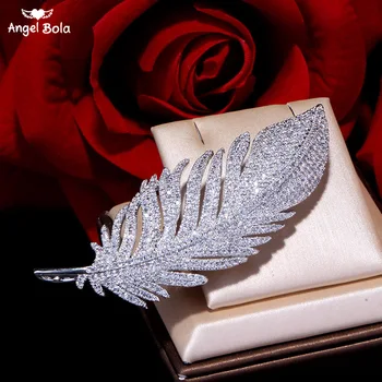 

Trendy Peacock Feather CZ Crystal Korean Suit Collar Pins and Brooches for Women Men Lapel Pin Broches Broach Jewelry