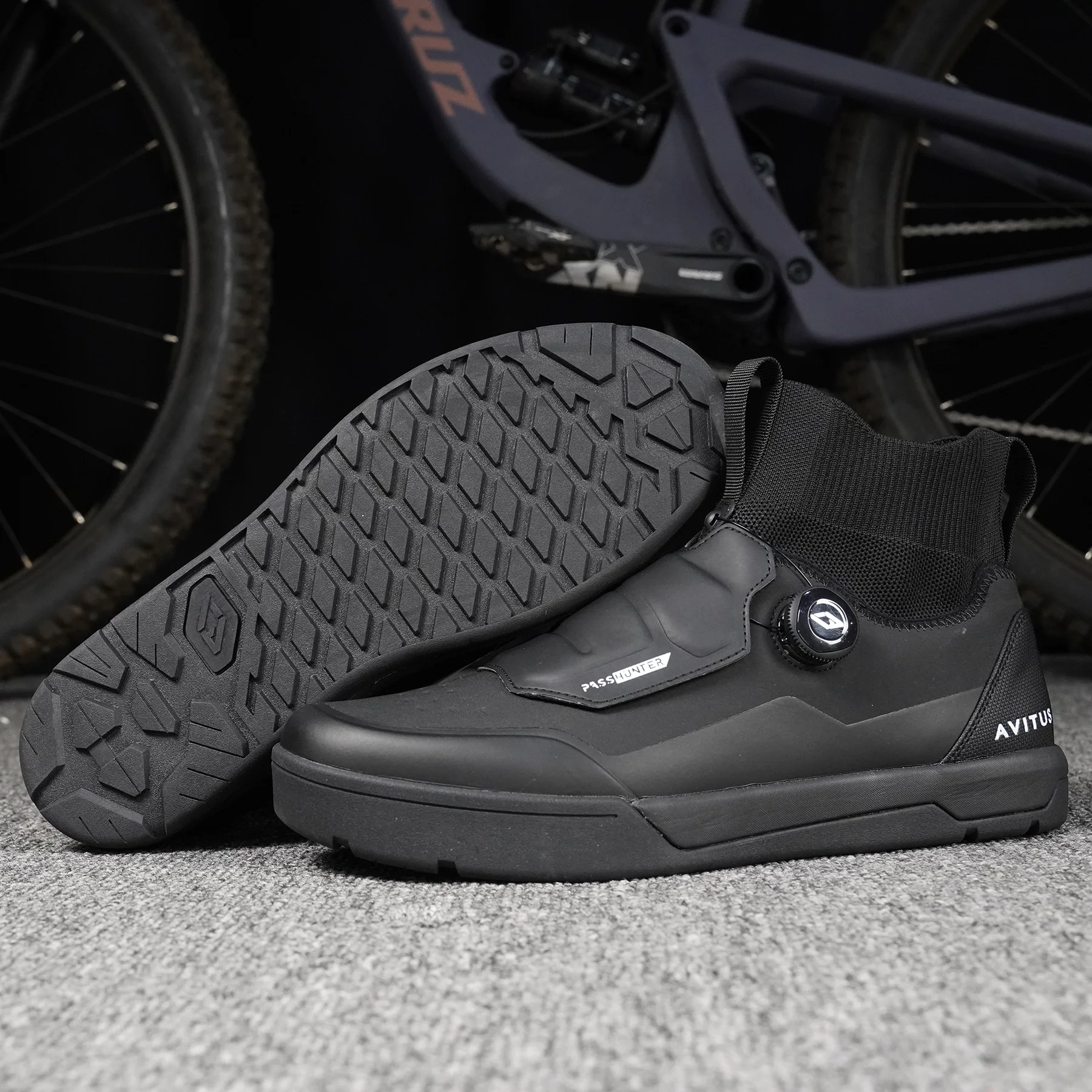 Avitus MTB Cycling Shoes For All Mountain Bike Flat Pedals Or SPD Cleat Compatible