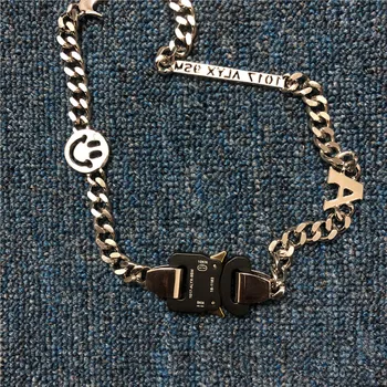 

Alyx Hero Chain Necklace Smiley Pendant Necklace Statement Jewelry Stainless Steel Chains Safety Buckle 1017 ALYX 9SM Necklace