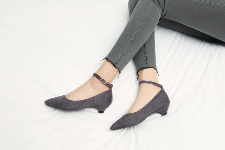 

LOVIRS Women's Wedding banquet low heel buckle shallow comfortable single shoes